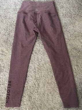 Beyond Yoga  x Pelaton Maroon Seamless Leggings. Size small